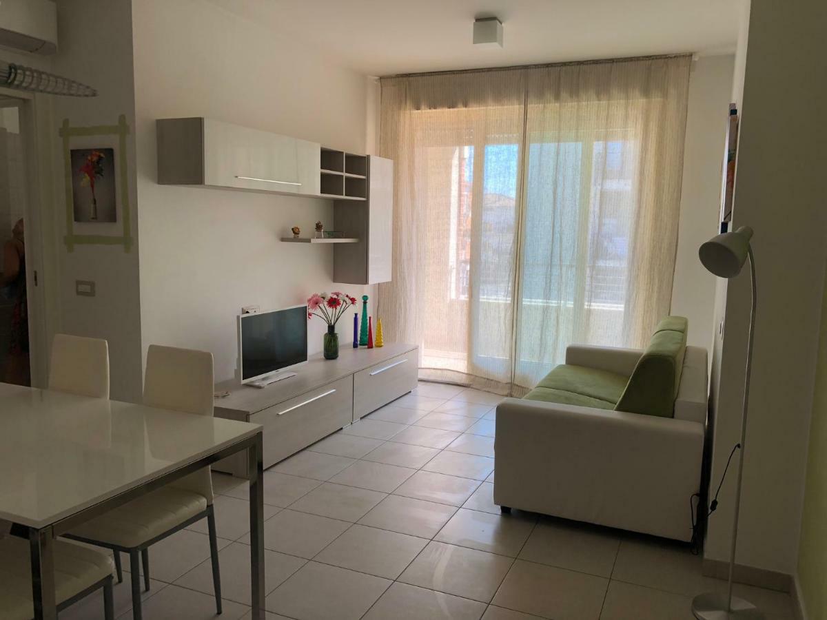Le Miromi Apartment ชิวิตาโนวา มาร์เค ภายนอก รูปภาพ
