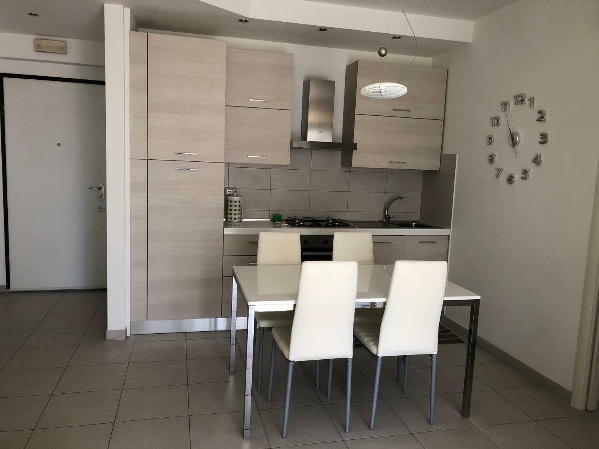 Le Miromi Apartment ชิวิตาโนวา มาร์เค ภายนอก รูปภาพ
